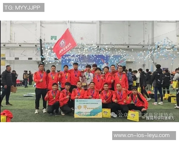 广西足球宝贝展现青春风采助力球队激情四射的赛场魅力 广西足球宝贝展现青春风采助力球队激情四射的赛场魅力